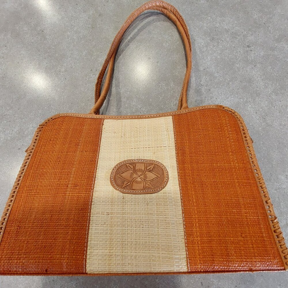 Women's Color Block Woven Straw Handbag w/Leather Trim - Cognac/Ivory - Small